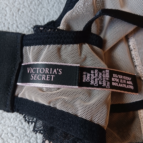 Victoria's Secret Very Sexy High Neck Lace Up Bralette. Size XS and S. - Picture 6 of 8